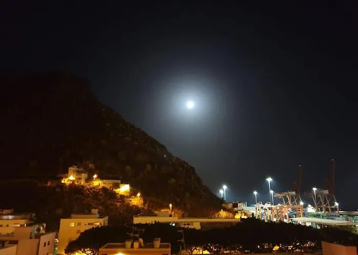 Estupendo Atico Cerca Del Mar Entre Montanas De Anaga Apartament Santa Cruz de Tenerife